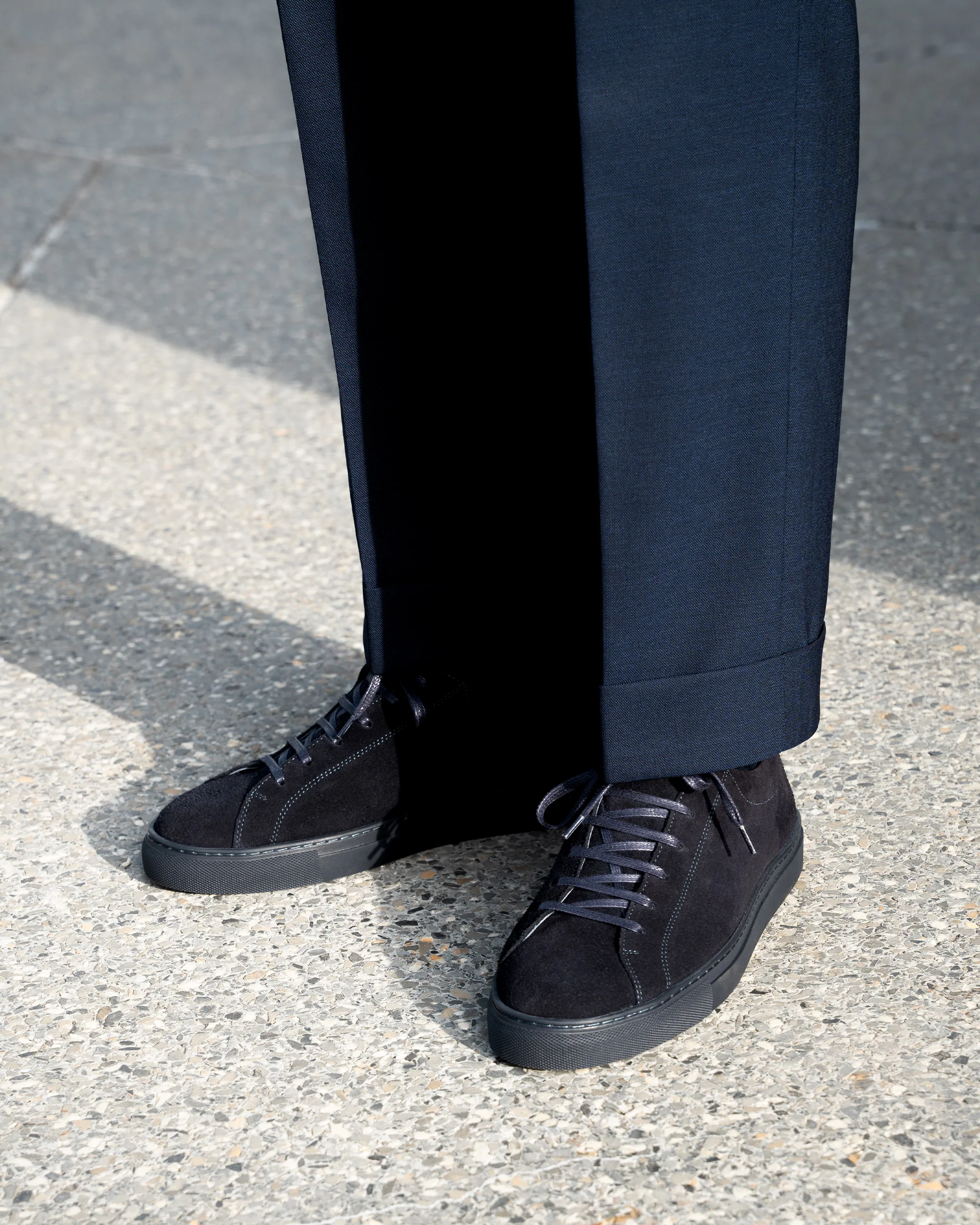 Oaxen Monochrome II – Navy Suede - Image 4